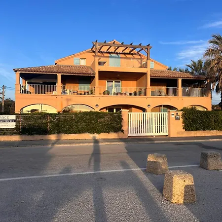 Apartament La Bergerie Hyères